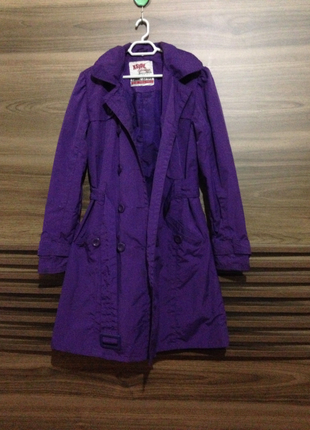 LC Waikiki mor yağmurluk