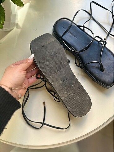 38 Beden Bershka sandalet