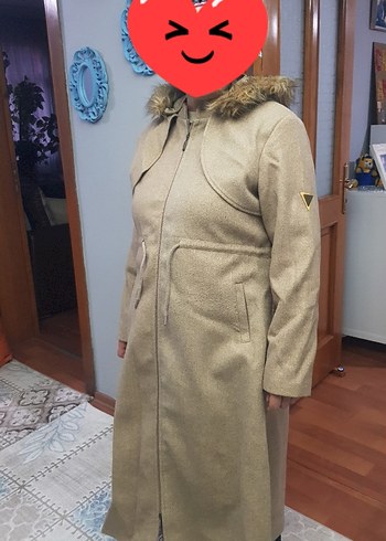 Kürklü Kapüşonlu Bej Midi Kadın Kaban - Görsel 2