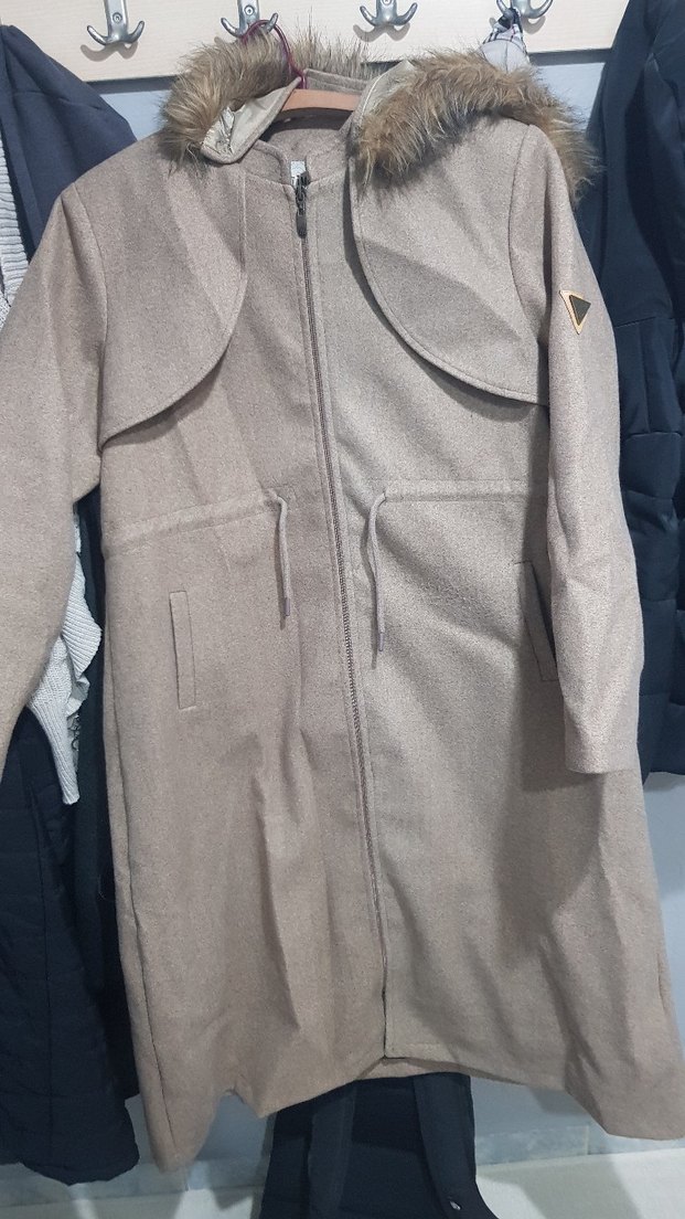 Kürklü Kapüşonlu Bej Midi Kadın Kaban - Görsel 4