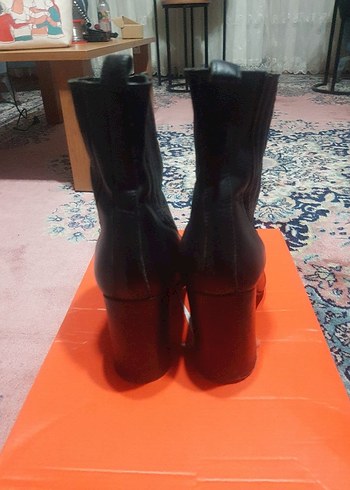 Kahverengi Deri Tokalı Kadın Topuklu Bot - Görsel 2