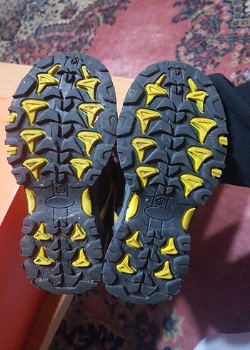 Sarı Yılan Desenli Erkek Çocuk Botu - Görsel 4