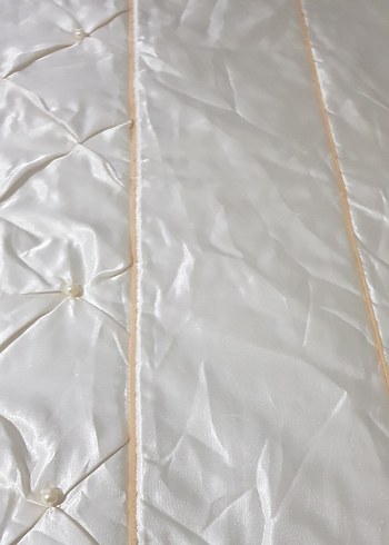 Parlak Krem Düz Yatak Örtüsü - Görsel 3