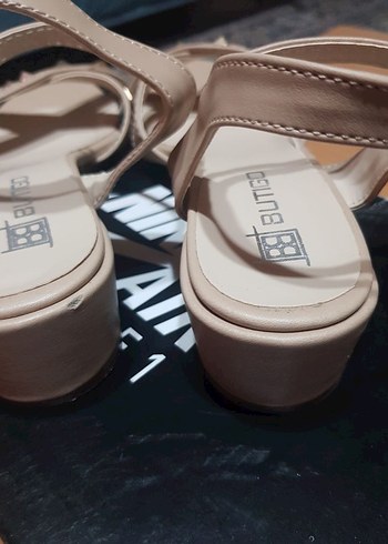 Bej Tokalı Kadın Topuklu Sandalet - Görsel 4