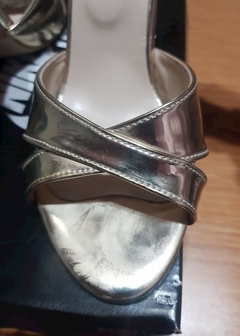 Altın Renkli, Tokalı Stiletto Topuklu Kadın Ayakkabı - Görsel 3