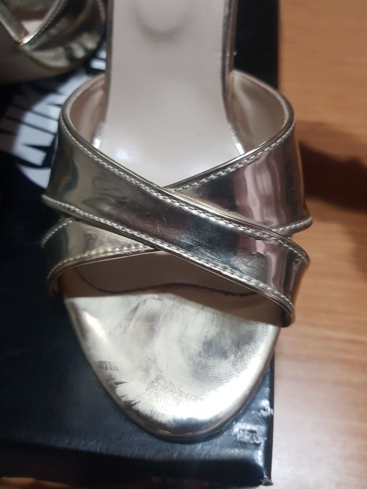 Altın Renkli, Tokalı Stiletto Topuklu Kadın Ayakkabı - Görsel 3