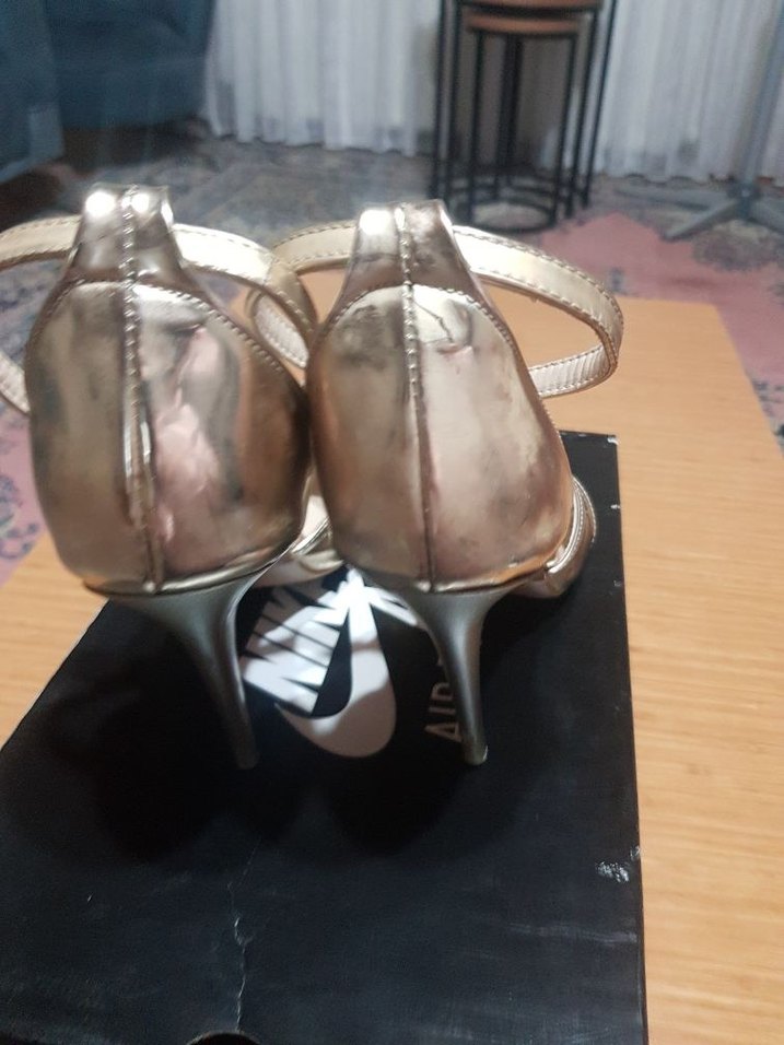 Altın Renkli, Tokalı Stiletto Topuklu Kadın Ayakkabı - Görsel 2