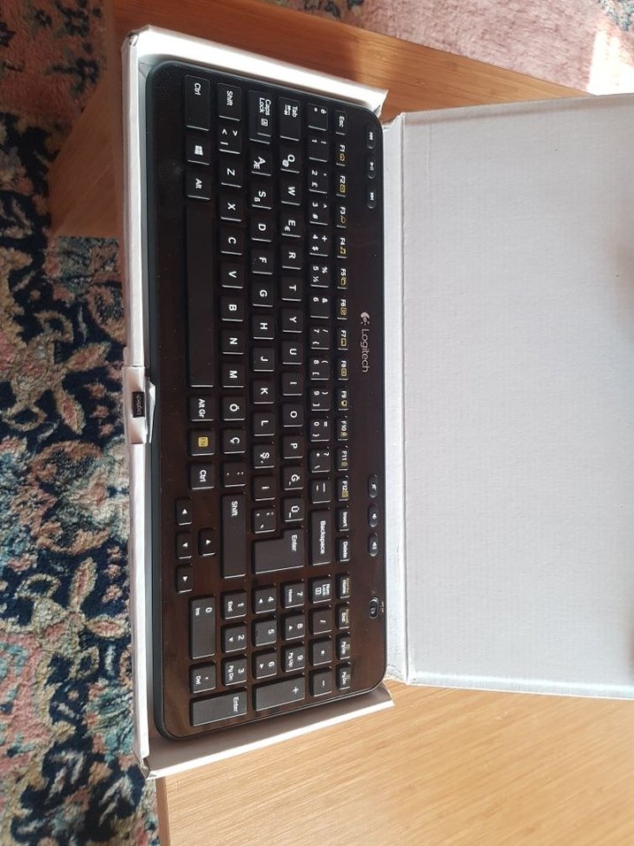 Logitech Siyah Kablosuz Klavye - Görsel 3