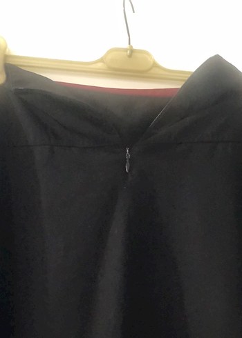 Siyah Uzun Dökümlü Gotik Etek - Görsel 3