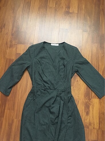 yırtmaçlı elbise - Görsel 2