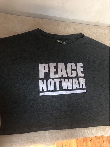 Peacocks Çok tarz bir model