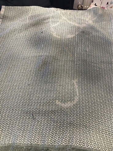 İki tane Çekyat koltuk örtüsü çamaşır suyu lekesi ve normal leke - Görsel 2