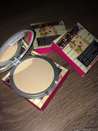 The balm highliter 
