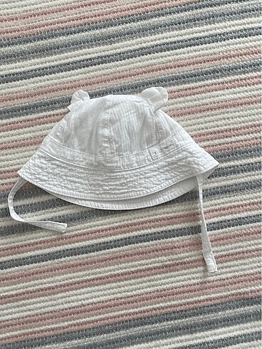 Zara bebek şapka
