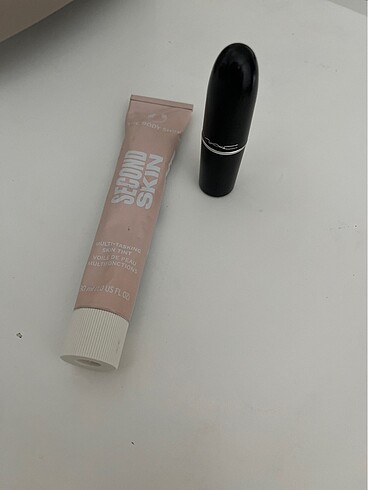 Mac ruj ve the body shop bb cream
