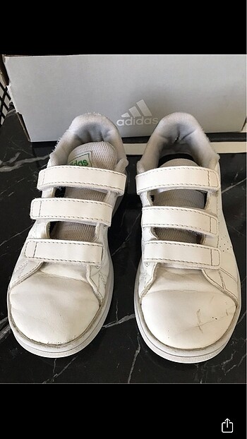 31 Beden beyaz Renk Adidas ayakkabı