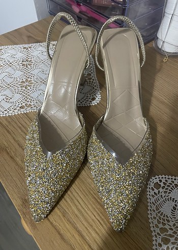 Altın Rengi Simli Stiletto Topuklu Kadın Ayakkabı - Görsel 4