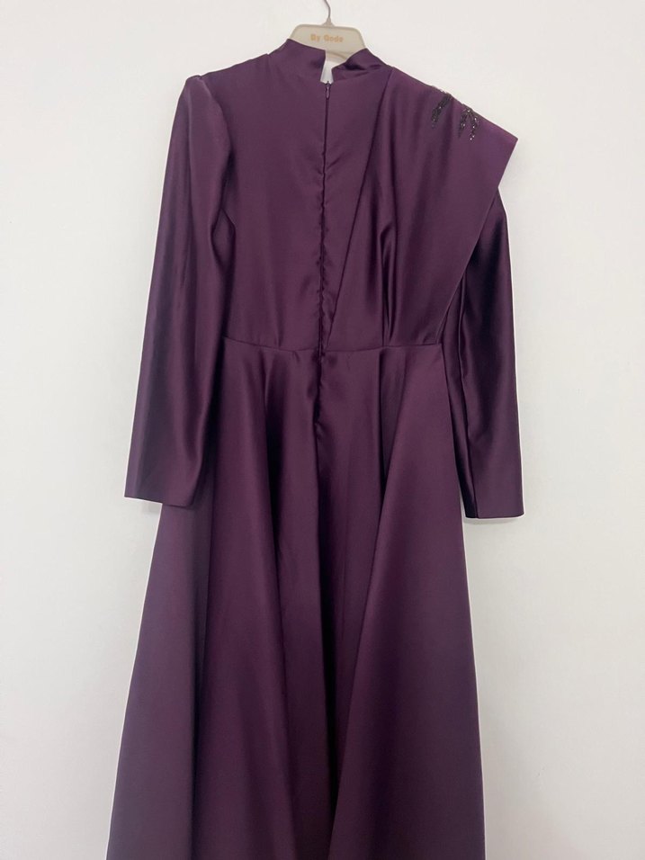 Mor İşlemeli Uzun Kollu Abiye Elbise - Görsel 2