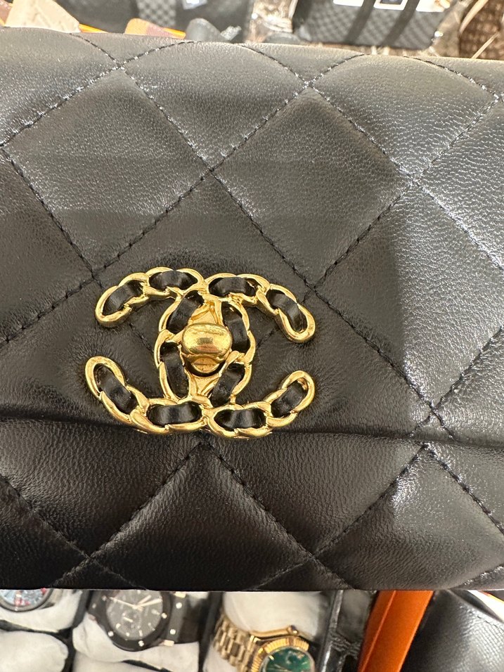 CHANEL 19 MAXİ DERİ ÇANTA - Görsel 2