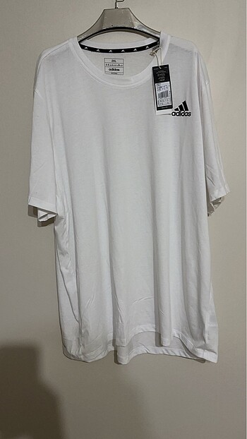 Adidas Tshirt XXL