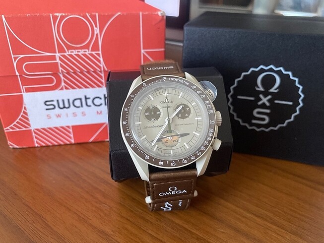 Swatch x omega saturn saat
