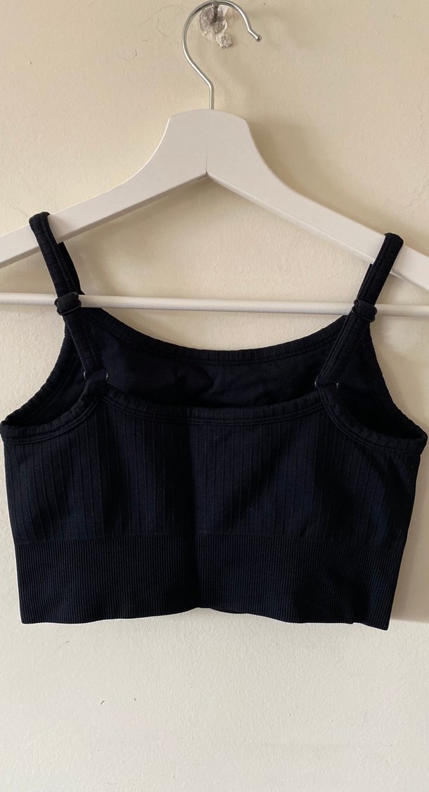 Siyah Askılı Spor Üst - Görsel 2