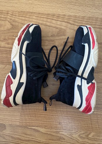 Siyah Kadın Kalın Tabanlı Spor Ayakkabı - Görsel 3