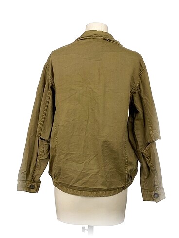 s Beden Pull and Bear Kot Ceket %70 İndirimli.