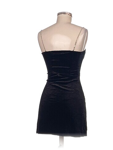 universal Beden H&M Mini Elbise %70 İndirimli.