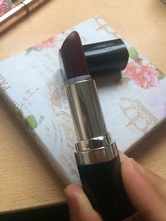 Avon Avon bordo ruj
