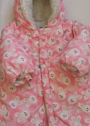 Düğmeli Pembe Tavşan Desenli Bebek Tulumu - Görsel 2