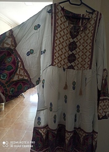 46 Beden beyaz Renk #Yeni etiketsiz elbise / tunik 