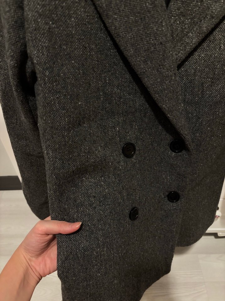 Gri Kadın Düğmeli Yün Blazer Ceket — görsel 3/4