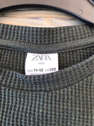 11-12 Yaş Beden Zara kız çocuk sweatshirt
