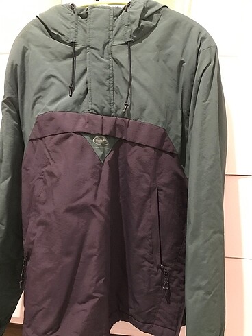 Pull and Bear Mont kanguru