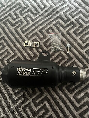 Akrapovic