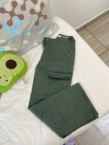 Bershka kargo pantolon