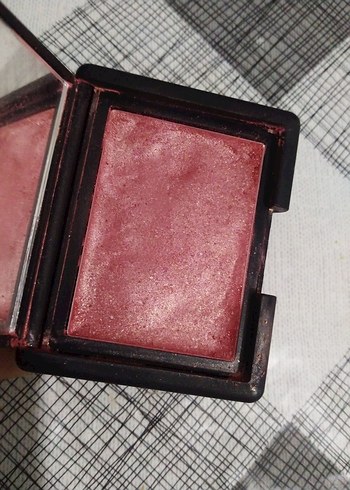 Beden Nars Siyah Allık