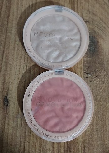 Parlak Bej Pudra Allık ve Aydınlatıcı