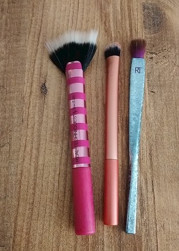 Pastel Pembe Makyaj Fırçası Seti