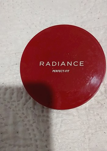 Missha RADIANCE Kırmızı Işıltılı Fondöten