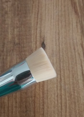 KIKO Çok Renkli Makyaj Fırçası Gri Saplı - Görsel 2