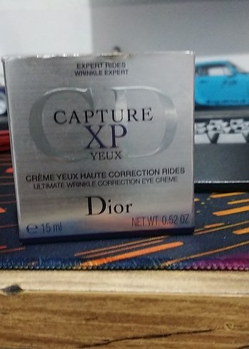Christian Dior Capture XP Kırışıklık Giderici Göz Kremi 15ml - Görsel 2