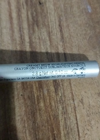 Benefit Işıltılı Açıcı Kaş Kalemi - Açık Bej - Görsel 3