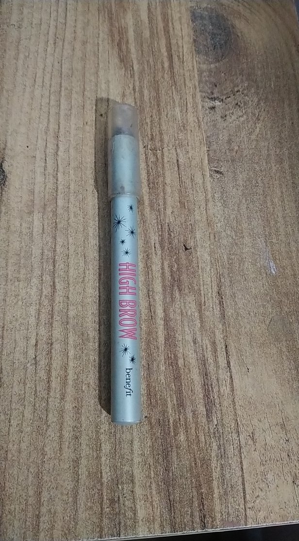 Benefit Işıltılı Açıcı Kaş Kalemi - Açık Bej - Görsel 2