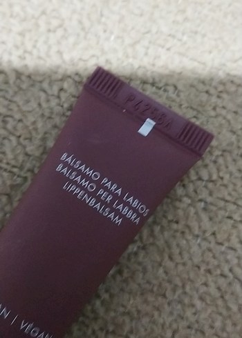 Summer Fridays Dudak Balmı - Bej Parlaklık - Görsel 4