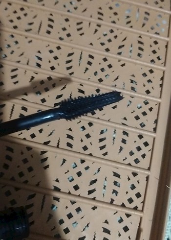 L'Oréal Paris Panorama Hacim Veren Siyah Maskara - Görsel 4