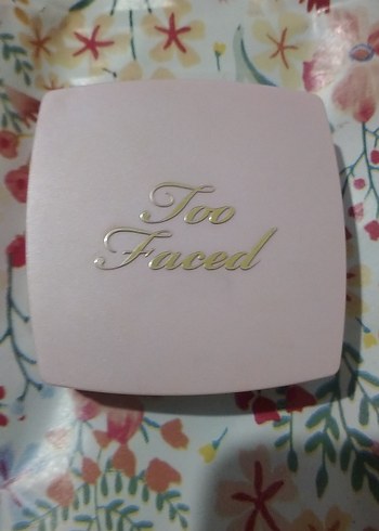Too Faced Primed and Poreless Yüz Pudrası - Görsel 2