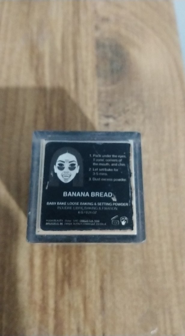 HUDA BEAUTY Siyah Pudra - Görsel 3