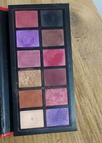 Bej Tonlarda Revolution Göz Farı Paleti - Görsel 5